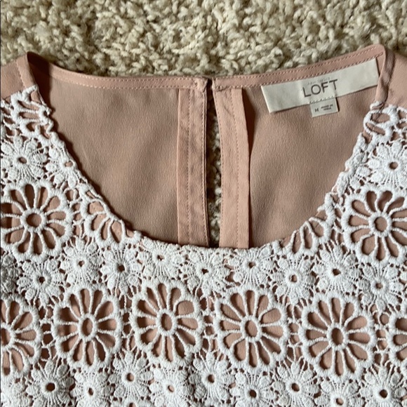 Ann Taylor Loft Shell Medium Like New - Picture 2 of 4